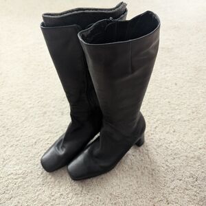 Vintage CARIBE Black Leather Heeled Boots Women's Size 7.5M